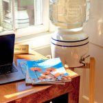 Water Reminder Apps and Devices That Work Well for Seniors